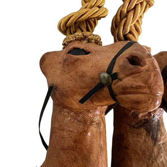 Vintage Camel Head Drapery Holdbacks Pair Hand Carved Leather & Rope Tassels 14" - Picture 8 of 10